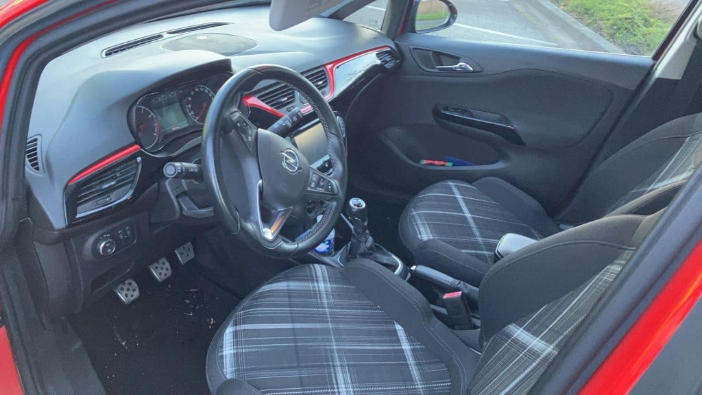 Opel Corsa 1.0 turbo color edition | panorama dak | dealer onderhouden | su
