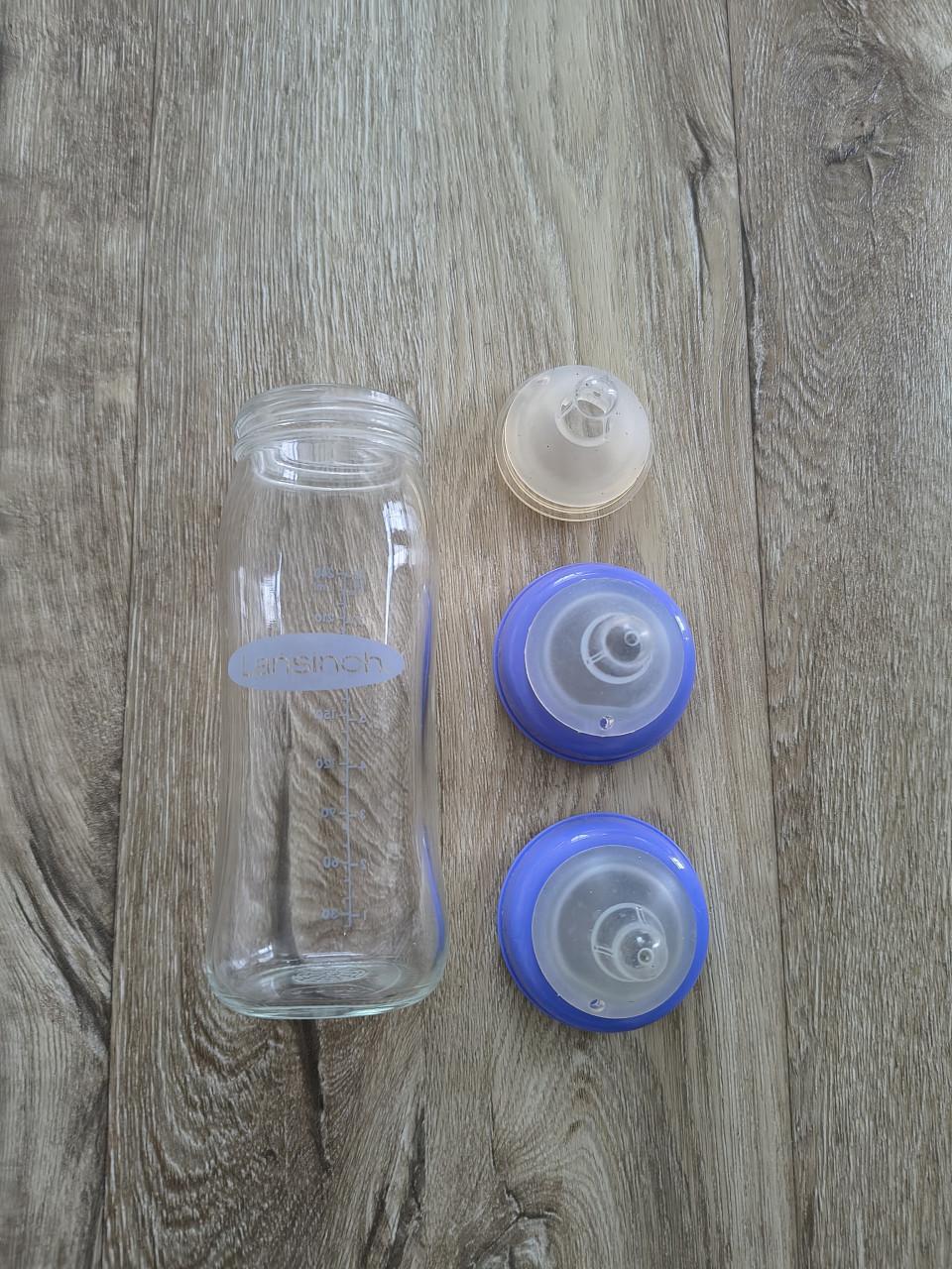 Complete Lansinoh drinkfles, glazen fles 240 ml met spenen.