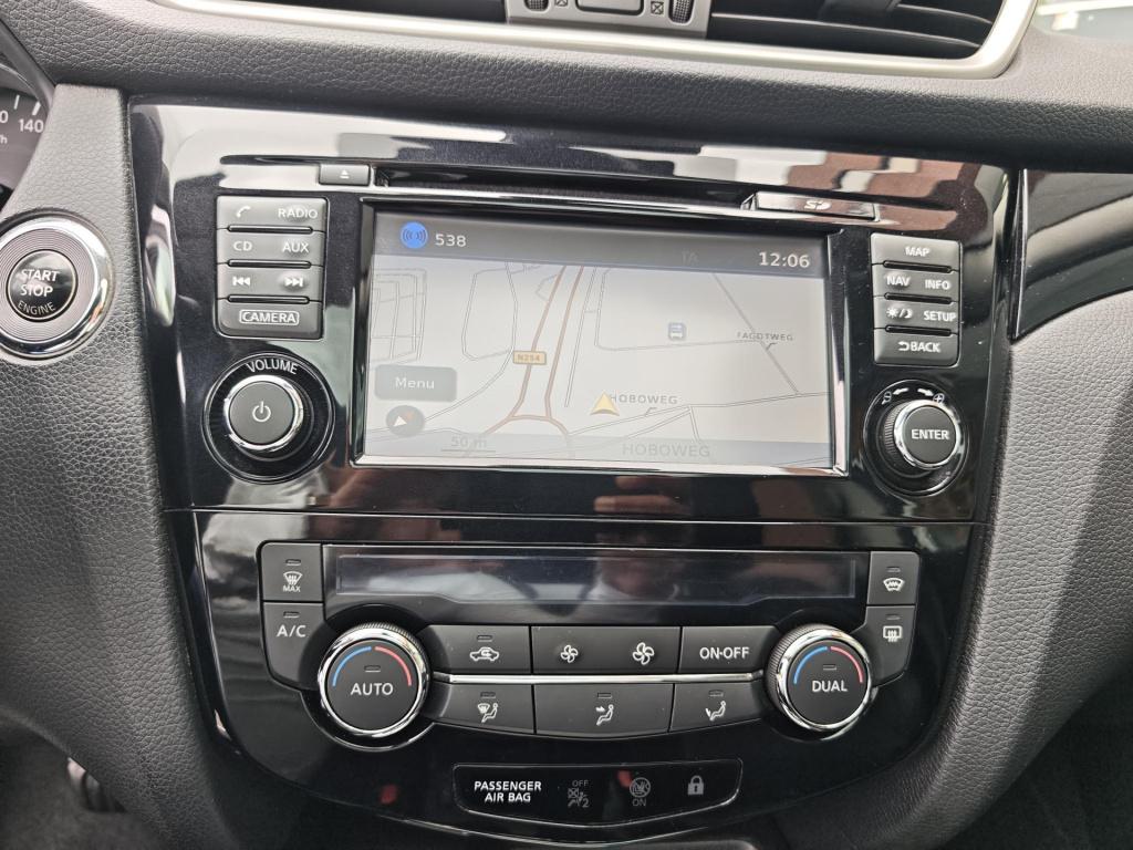Nissan Qashqai 1.2 tekna automaat incl. trekhaak!