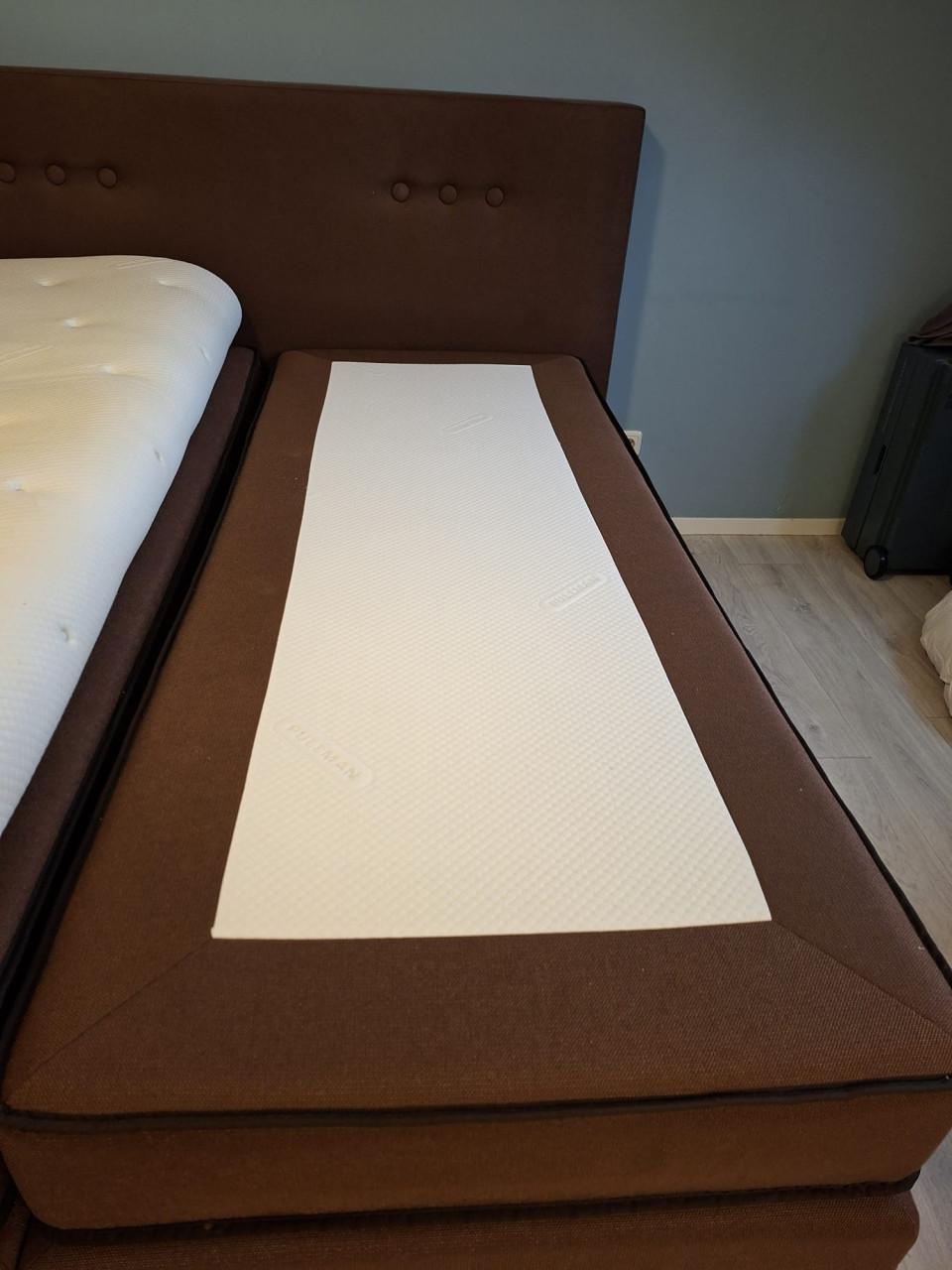 Bed boxspring 160 x 200 cm Pullmann