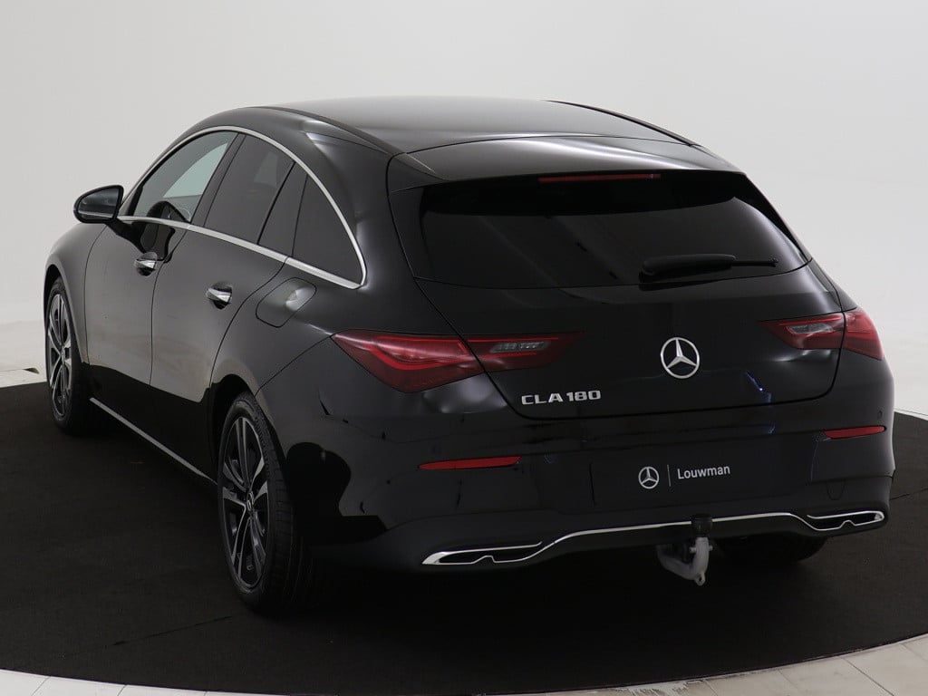 Mercedes-Benz Cla shooting brake 180 star edition luxury line | trekhaak | 
