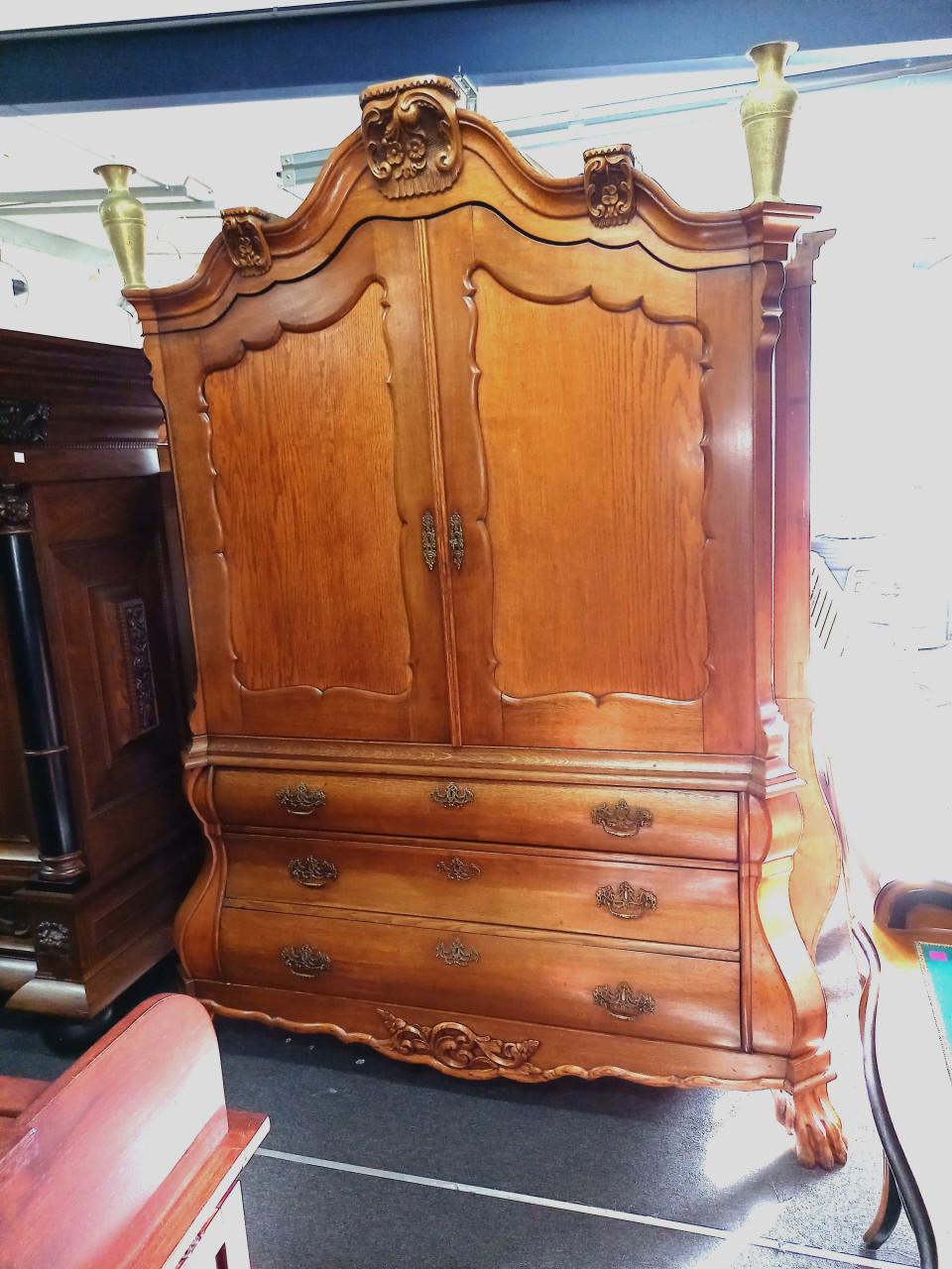 Antieke mooie gave meubels te koop