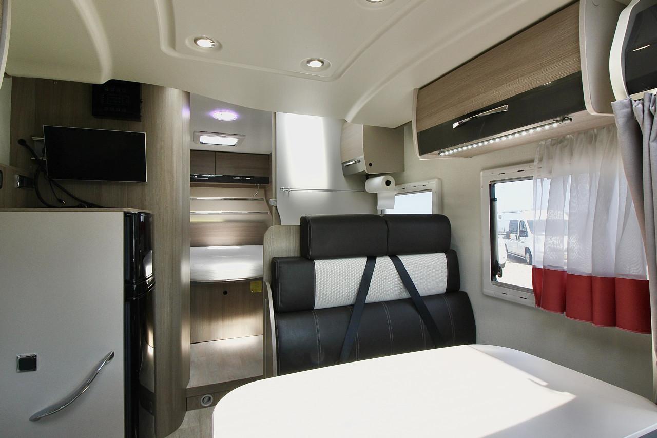 Challenger 288EB (Queensbed+Hefbed, 28000KM!!, ALS NIEUW!!)