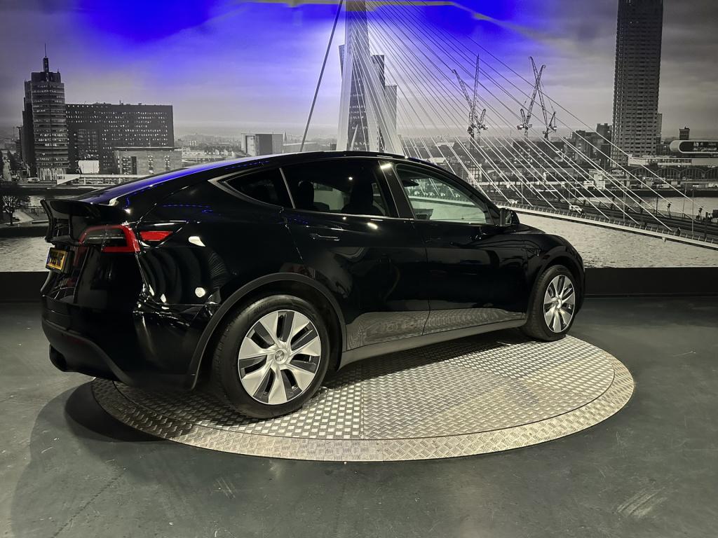 Tesla Model Y rwd 58 kwh *origineel nl*trekhaak*pano*
