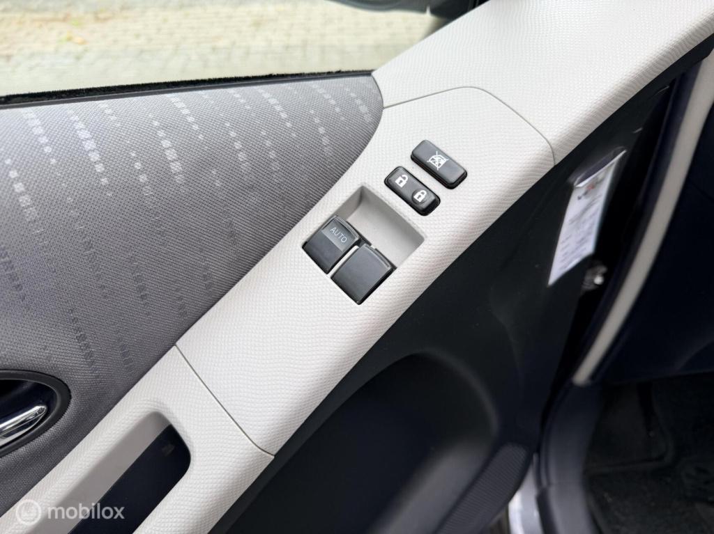 Toyota Yaris 1.3 vvti aspiration | automaat | hoge zit | airco