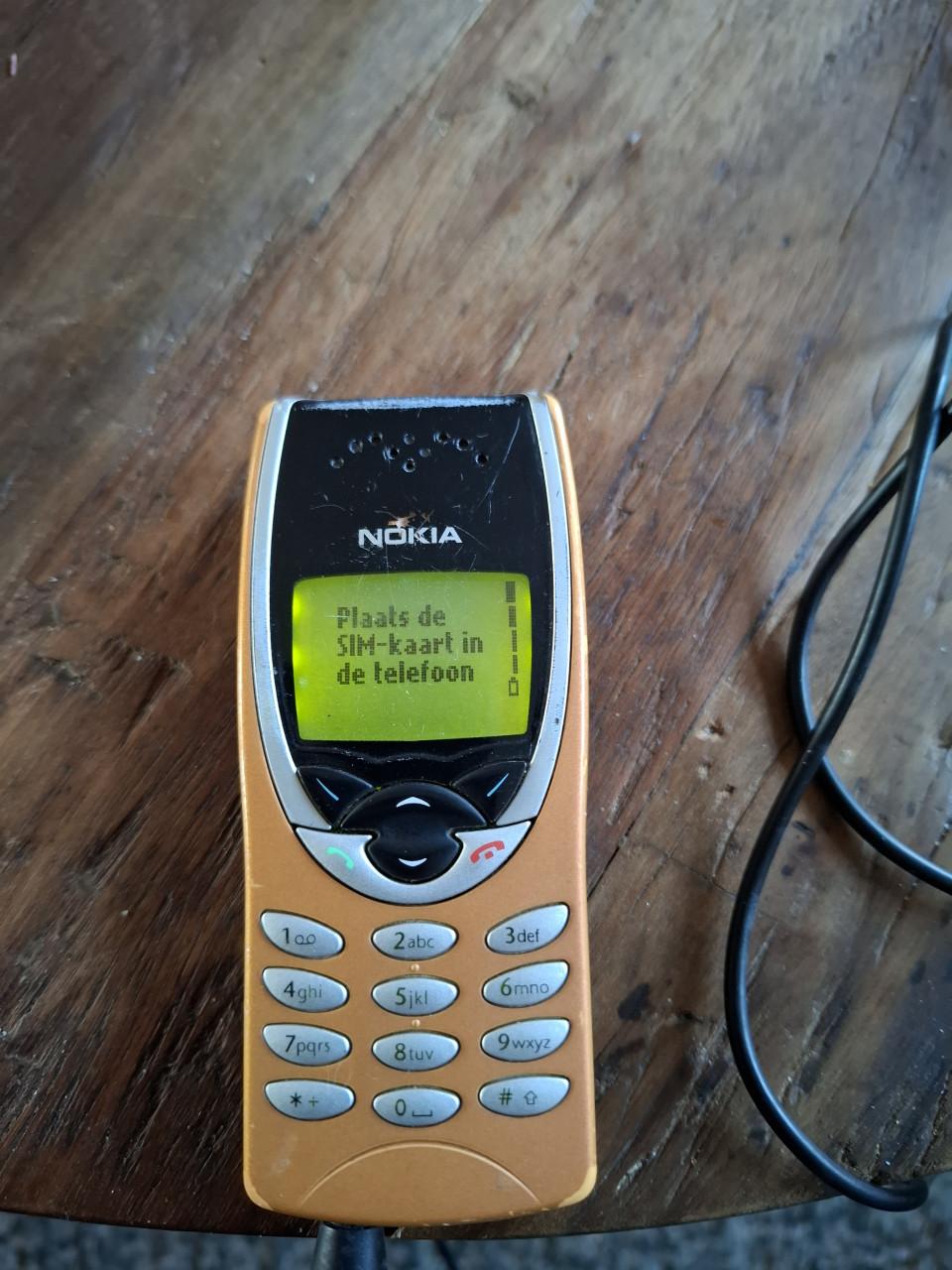 Nokia 8210 4G mobiele telefoon.