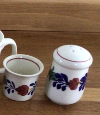 Boerenbont zoutvaatje en eierdopje