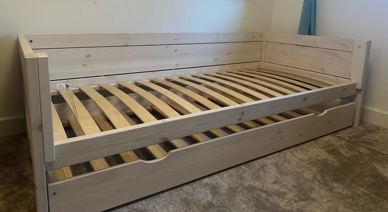 Lifetime bed 90x200 met onderschuifbed