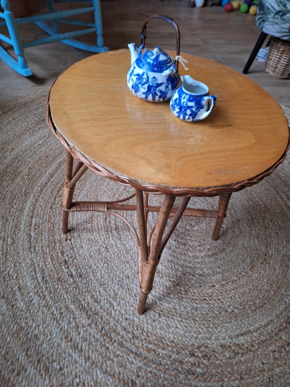 Vintage tafeltje