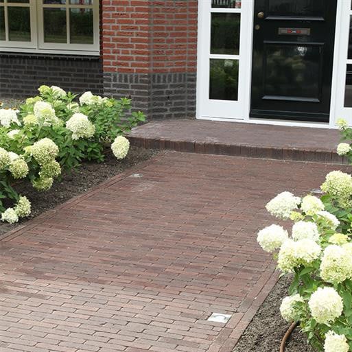 Nieuwe gebakken klinkers