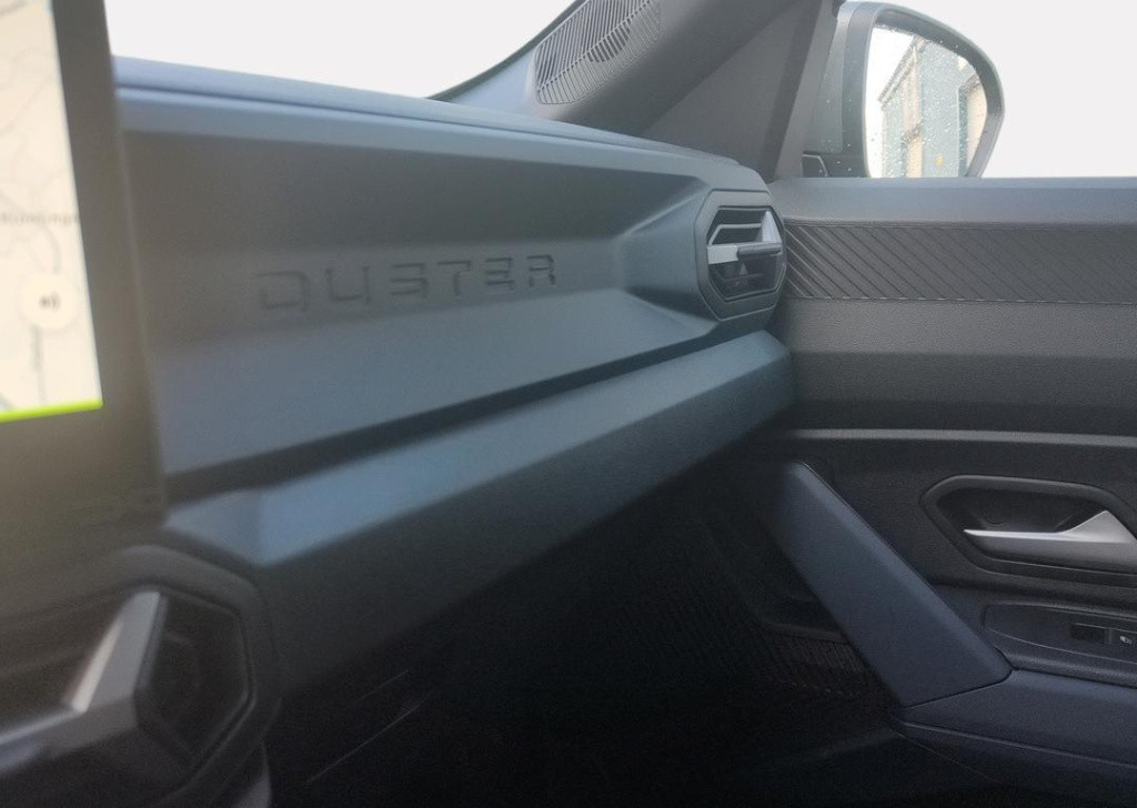 Dacia Duster 1.6 hybrid 140 journey - demo