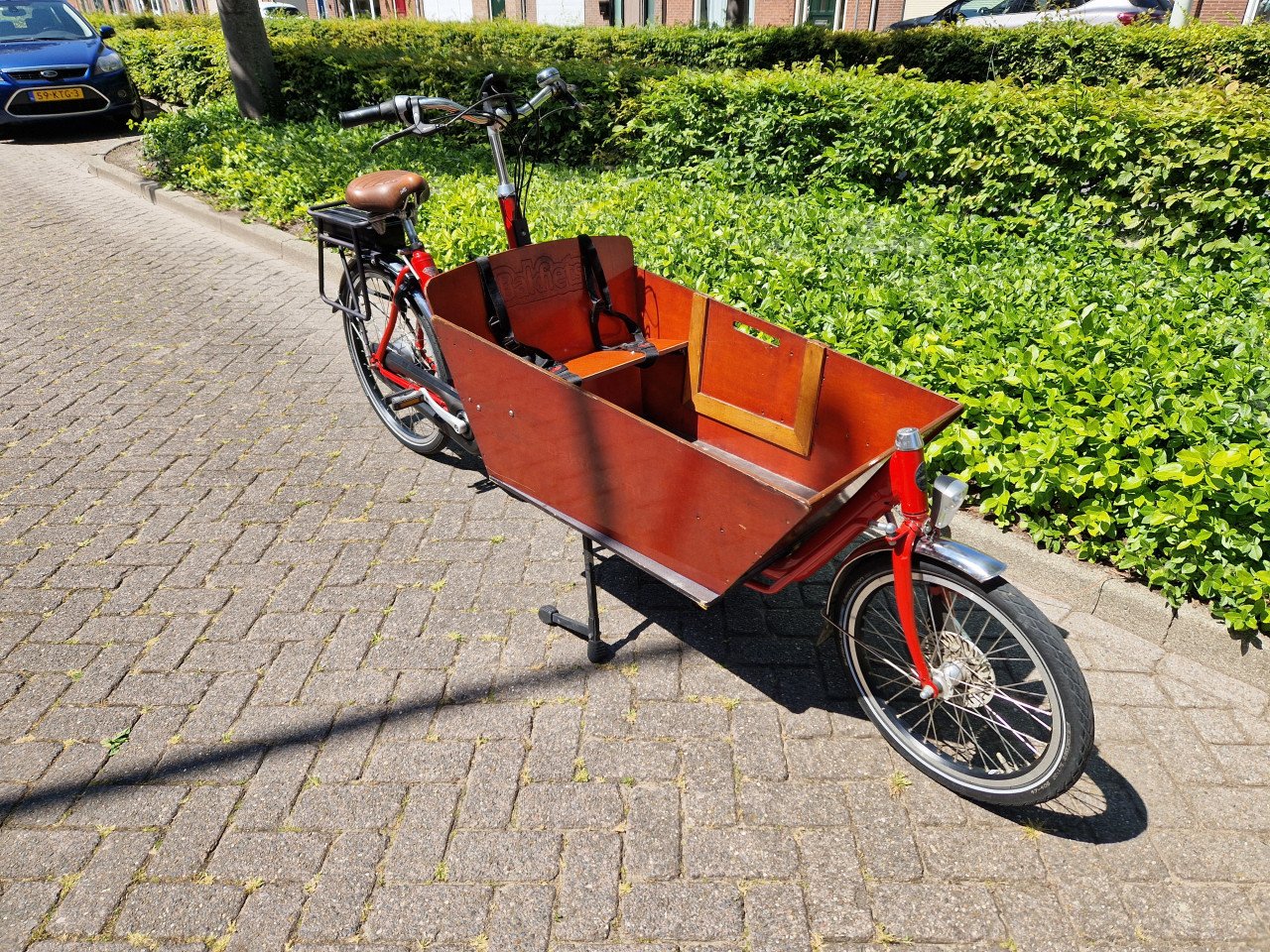 Schitterende Bakfiets met Shimano middenmotor