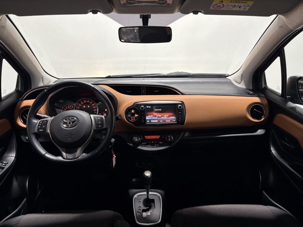 Toyota Yaris 1.3 vvt-i style