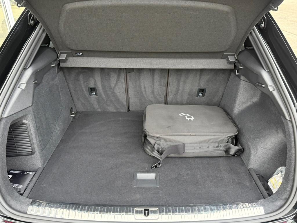 Audi Q3 45 tfsi e s edition