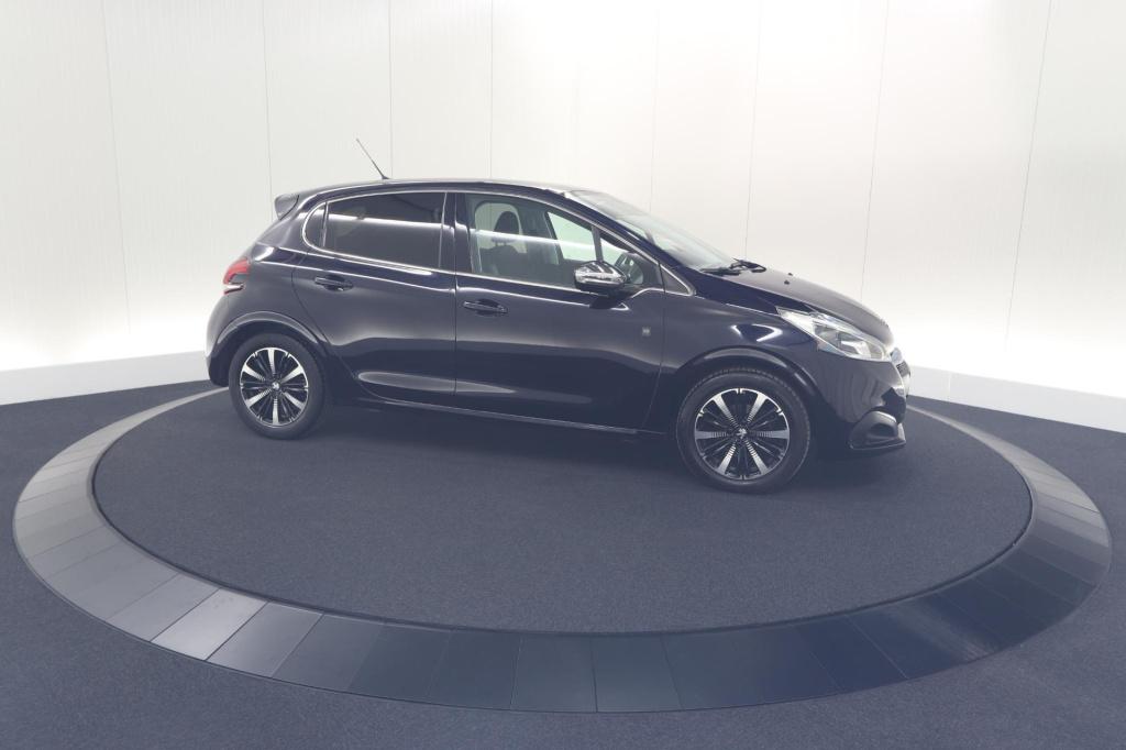 Peugeot 208 puretech 110 tech edition | camera | apple carplay | parkeersen