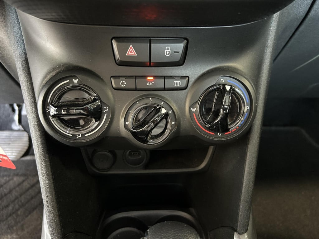 Peugeot 2008 1.2 puretech blue lion automaat 1e eigenaar| automaat