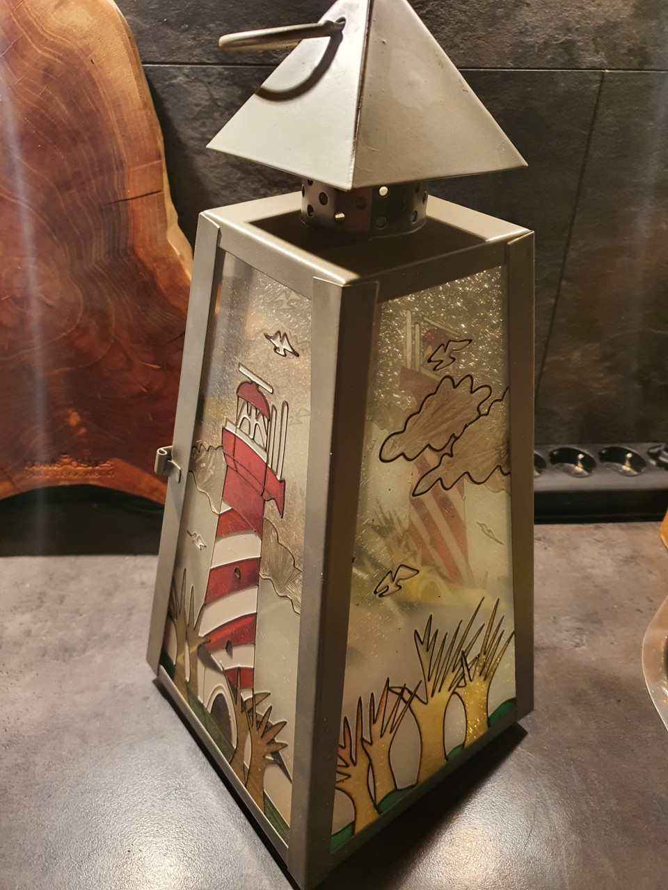 Heel leuke grote metalen Vuurtoren lantaarn met een theelichthouder...