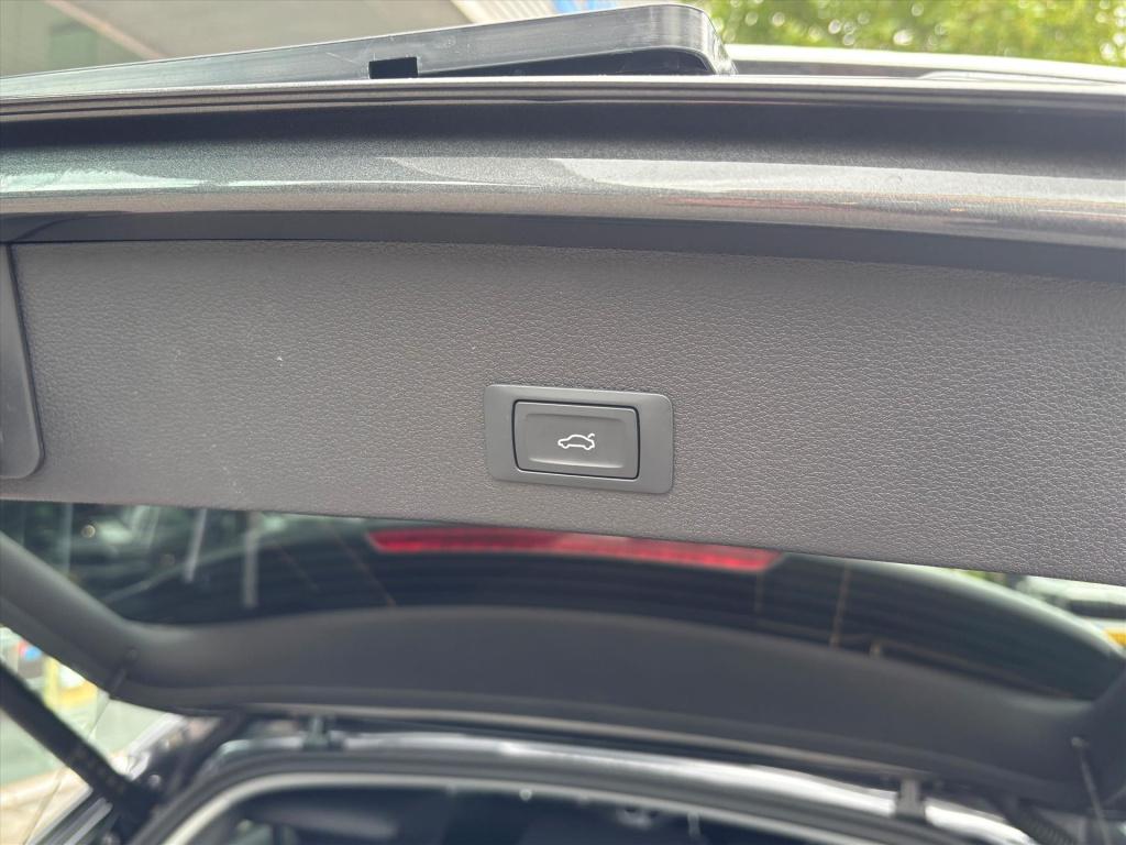 Audi Q2 35 tfsi 150pk s tronic s- edition| navigatie|leder|camera|elek klep