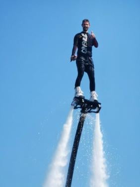 Flyboarden en funtube varen
