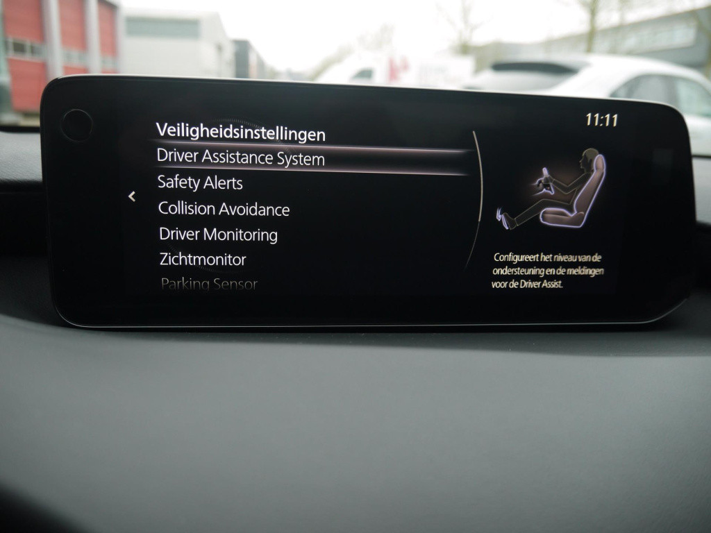 Mazda 3 2.5 e-skyactiv-g m hybrid 140 exclusive-line sedan