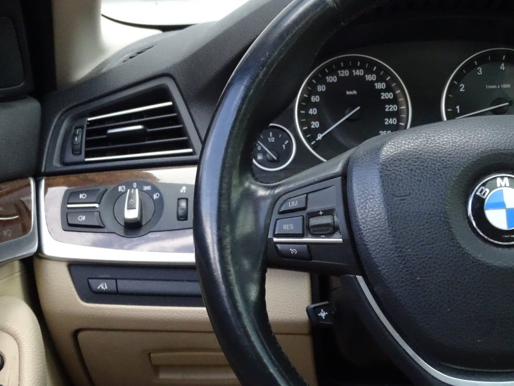 BMW 5 Serie 523i high executive | pano | comfortstoelen | stoelverwarming