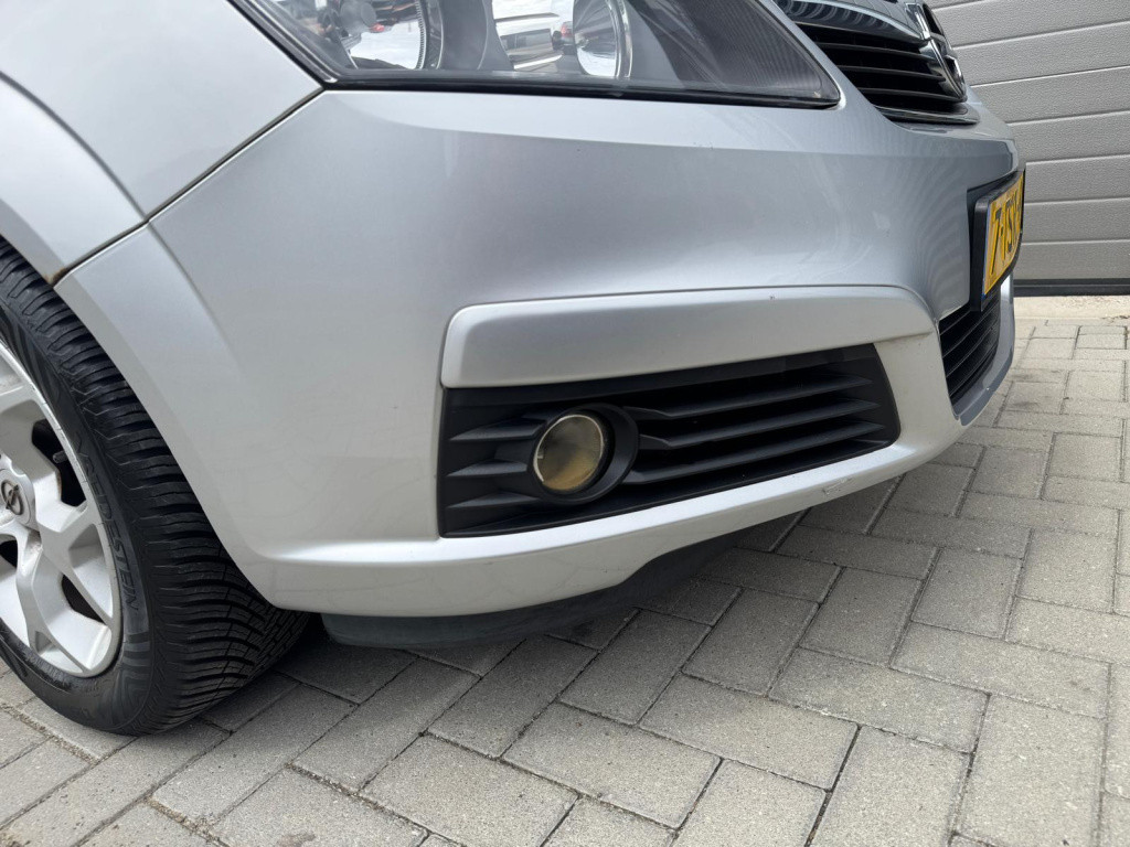 Opel Zafira 1.8 essentia/nwe distri/apk vol jaar/full option/trekhaak