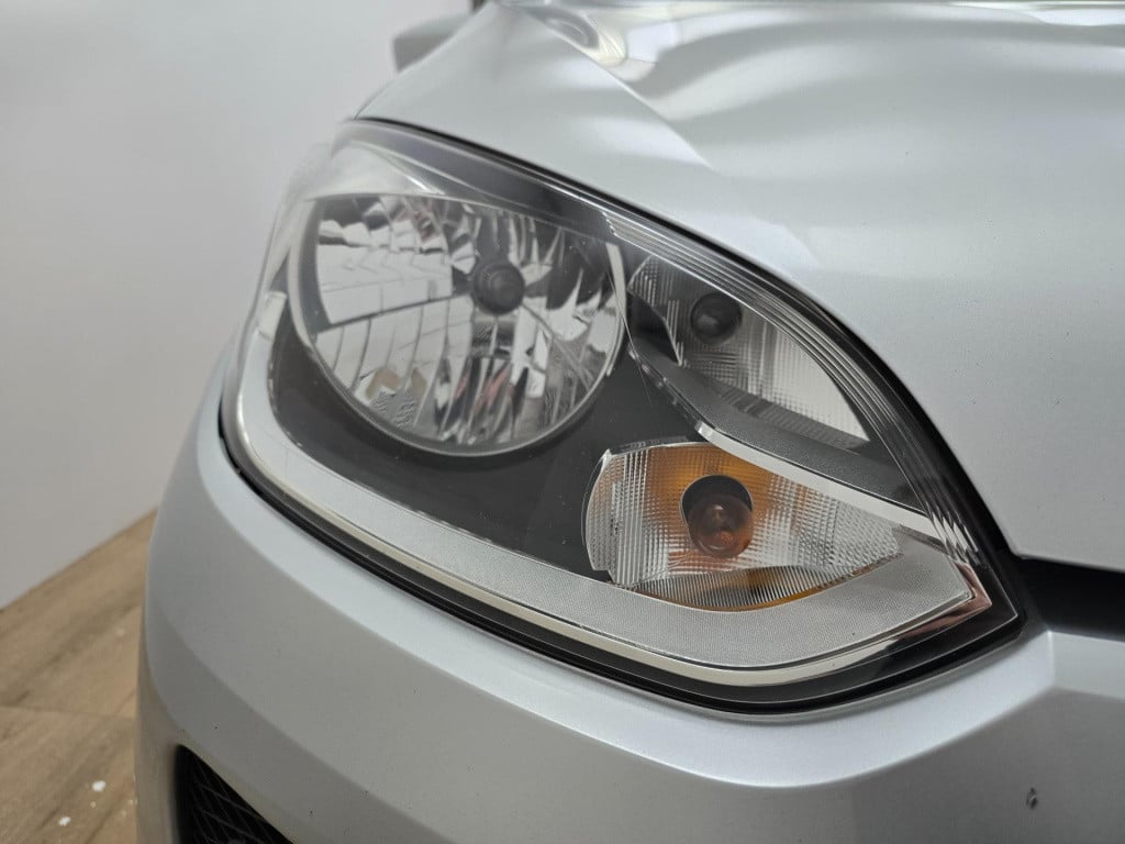 Volkswagen UP! occasion 1.0 up! sportieve look | tweedehands volkswagen up 