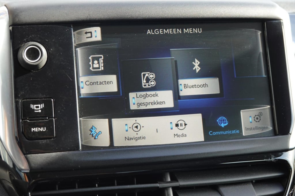 Peugeot 208 1.2 vti active