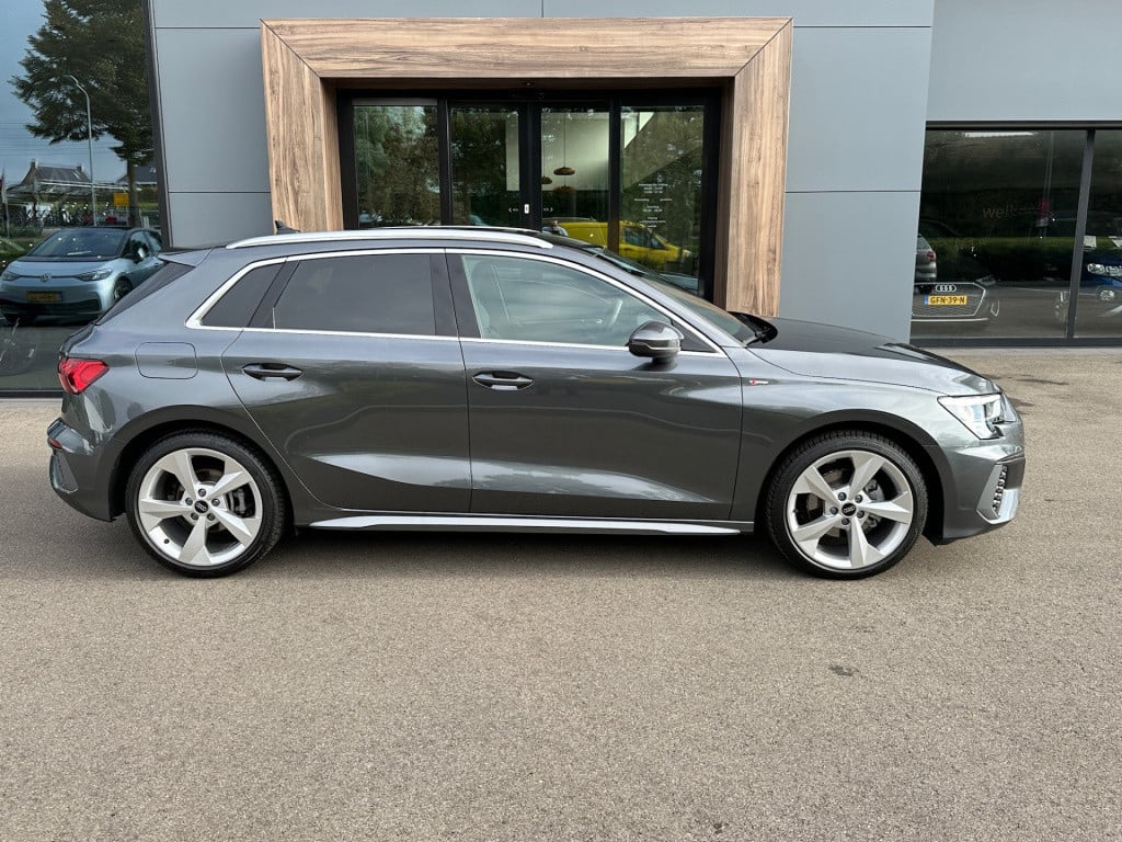 Audi A3 sportback 35 tfsi 150pk s-tronic s-line | led | virtual cockpit | s