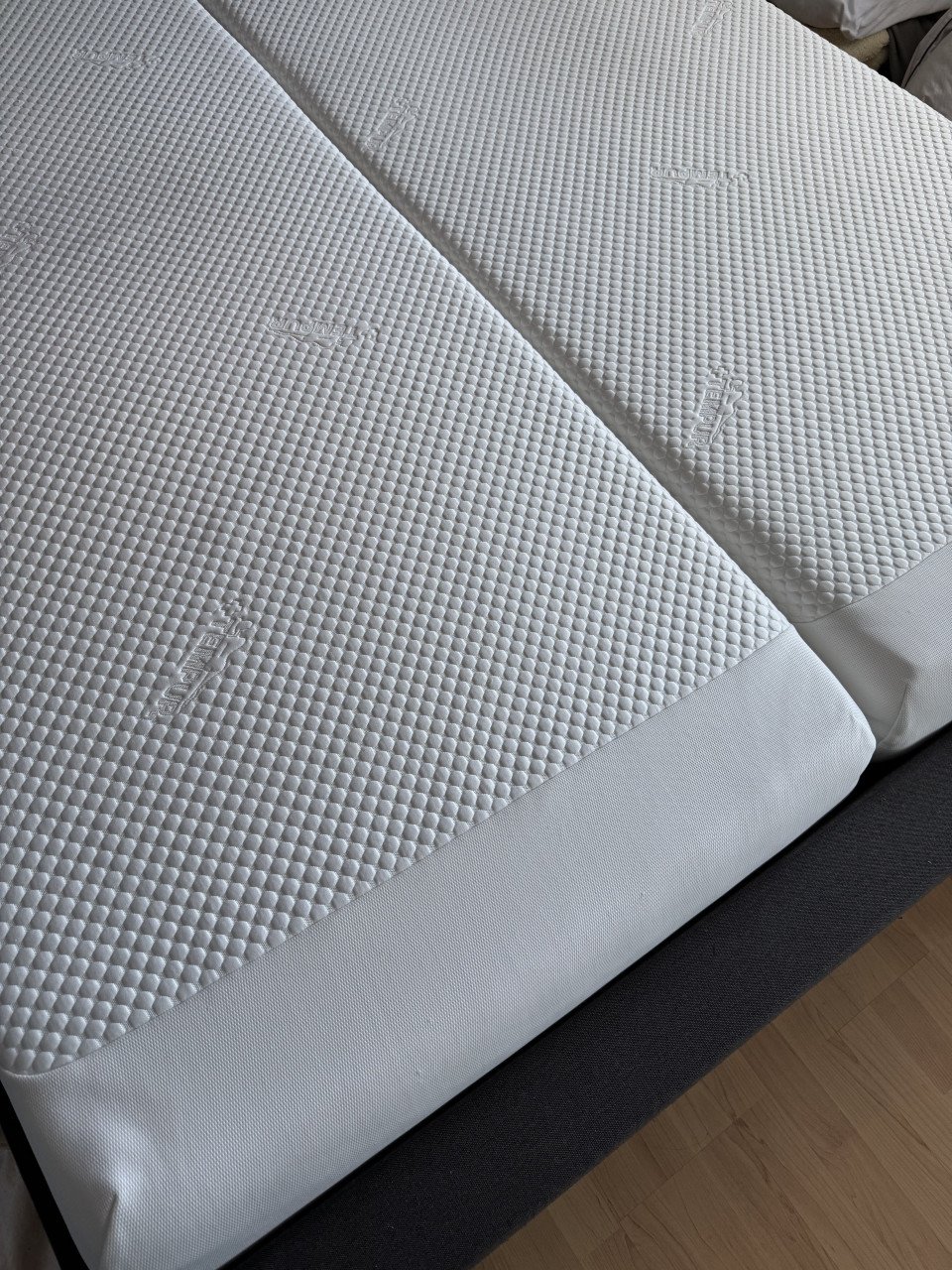 2x nette Tempur matrassen 220x90cm