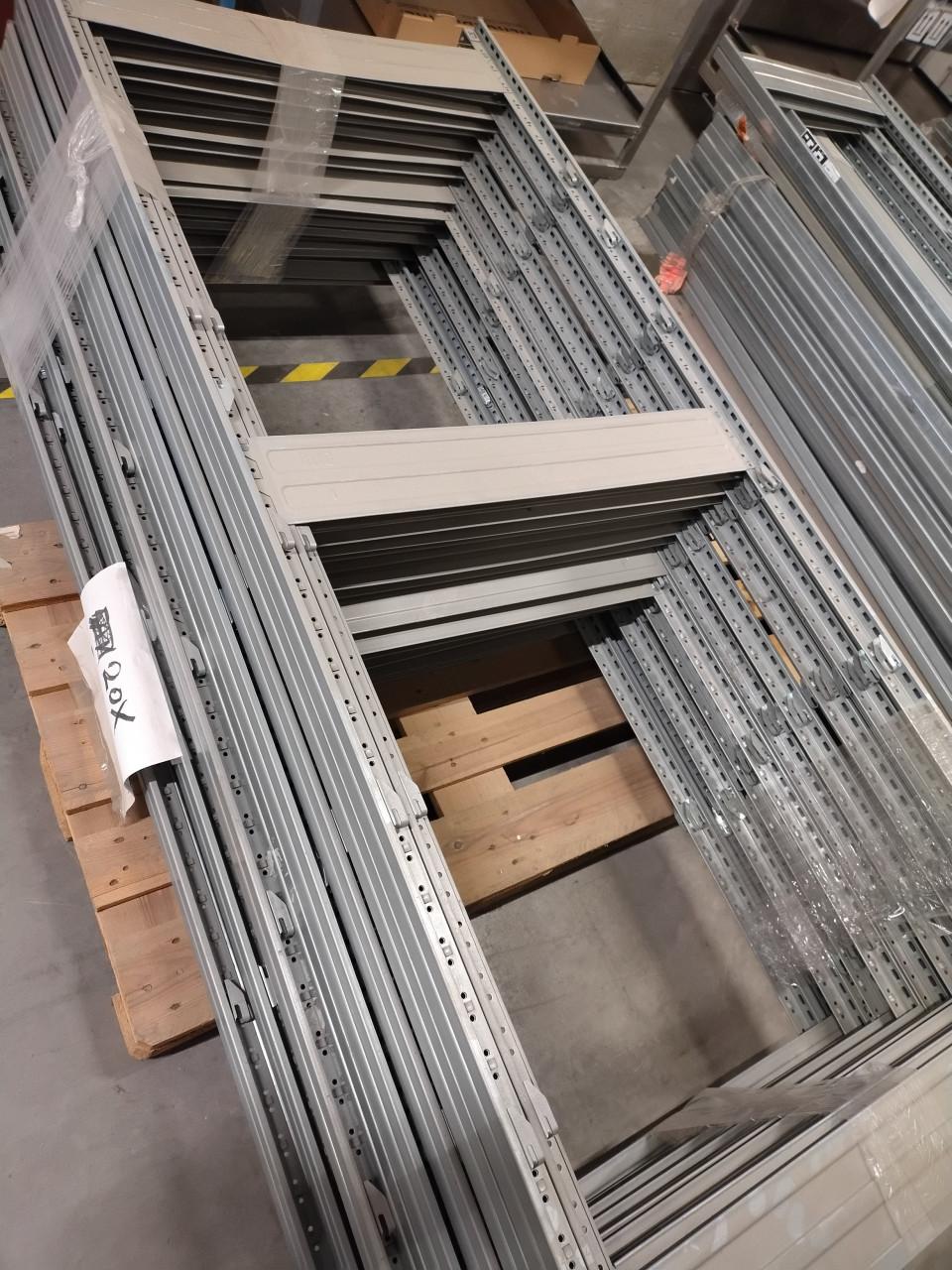 Stellingmateriaal / legboorden