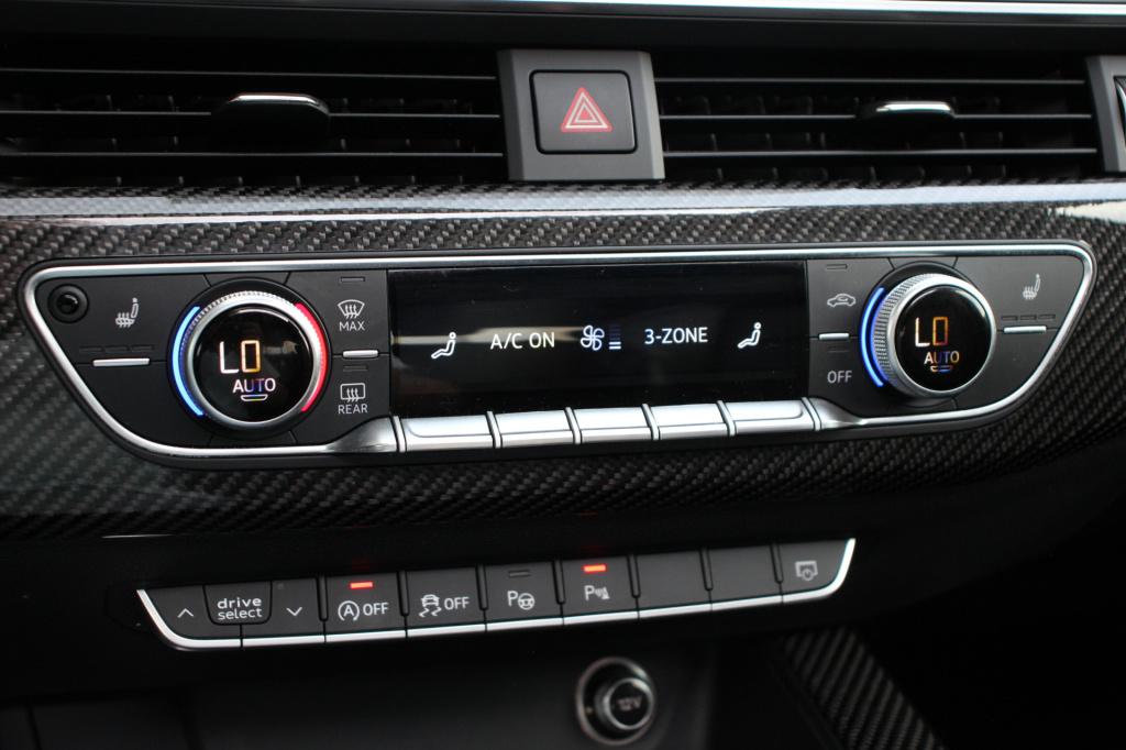 Audi Rs4 a4 avant 2.9 tfsi quattro pro line plus | pano | carbon | massage 