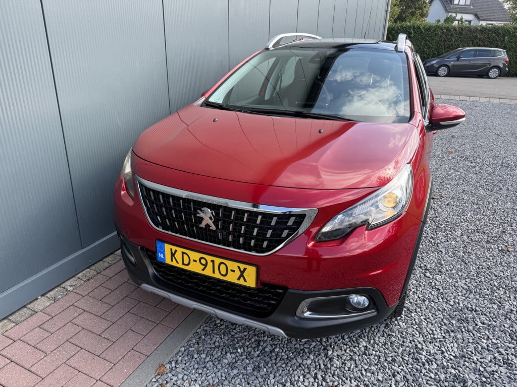 Peugeot 2008 1.2i automaat puretech allure 5-drs