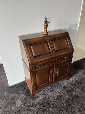 Antiek bureau