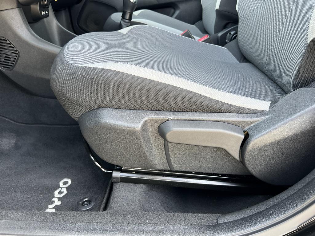 Toyota Aygo 1.0 vvt-i x-play | apple carpl./android auto | dealeronderhoude