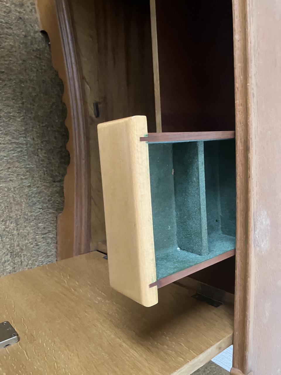 Elegant eiken dressoir/lowboard ca. 1940–1955