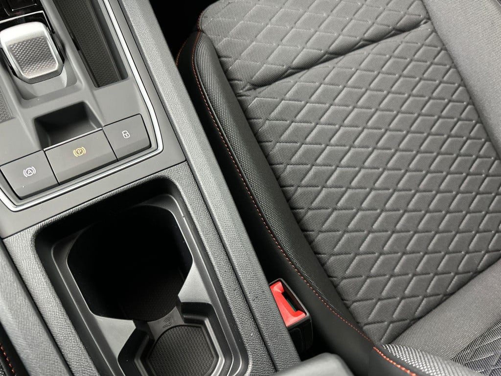 Seat Leon sportstourer fr phev first edition 1.5 tsi ehybrid 150kw / 204p