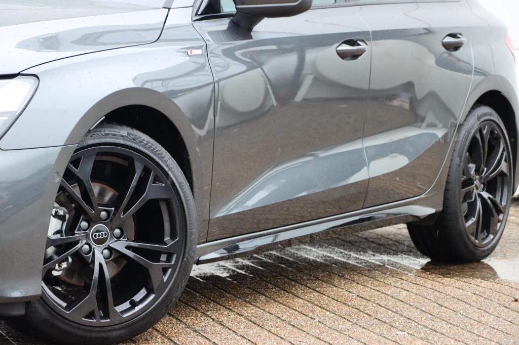 Audi A3 sportback 30 tfsi s edition