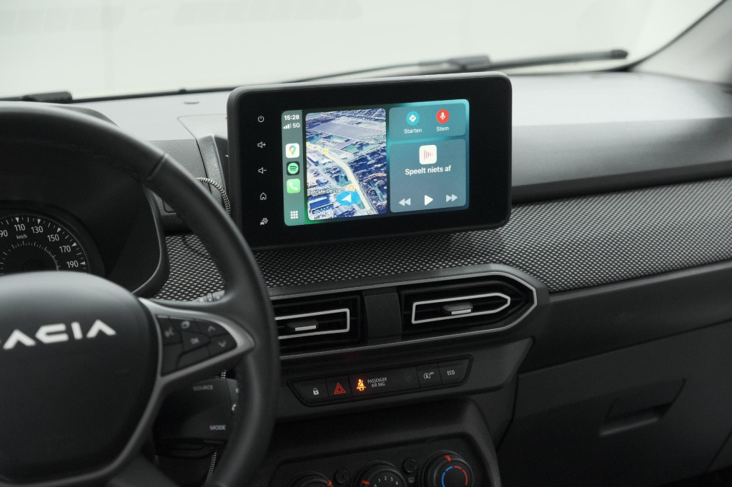 Dacia Sandero tce 90 cvt expression | parkeersensoren | apple carplay | cru
