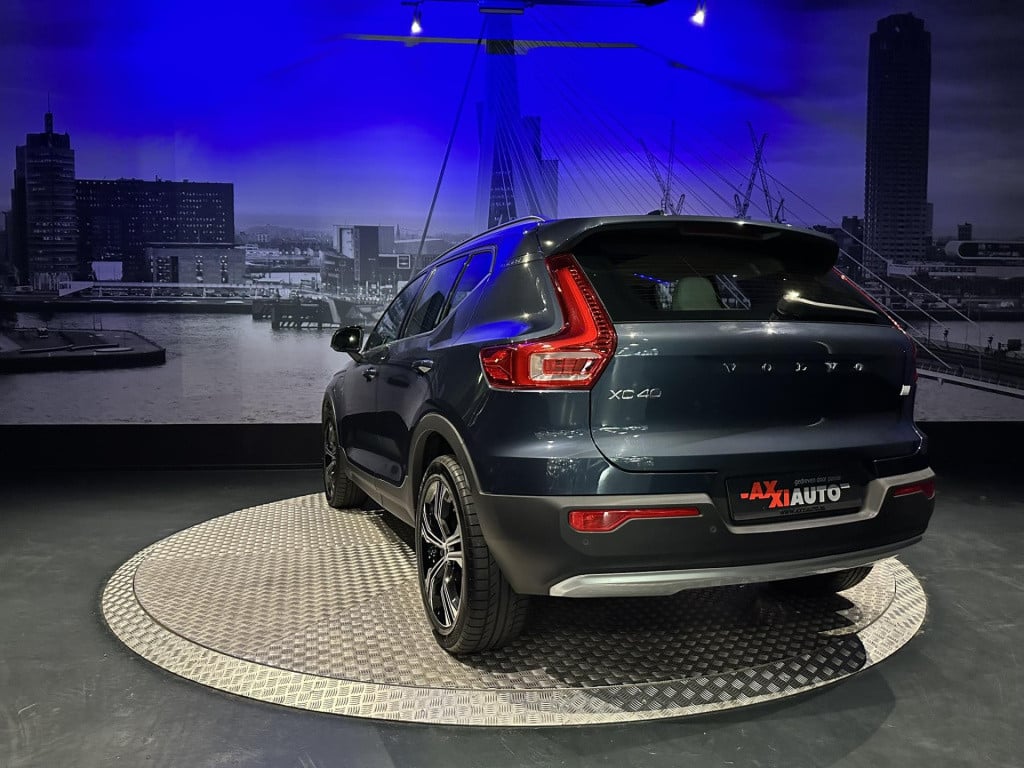 Volvo XC40 1.5 t5 recharge inscription expression