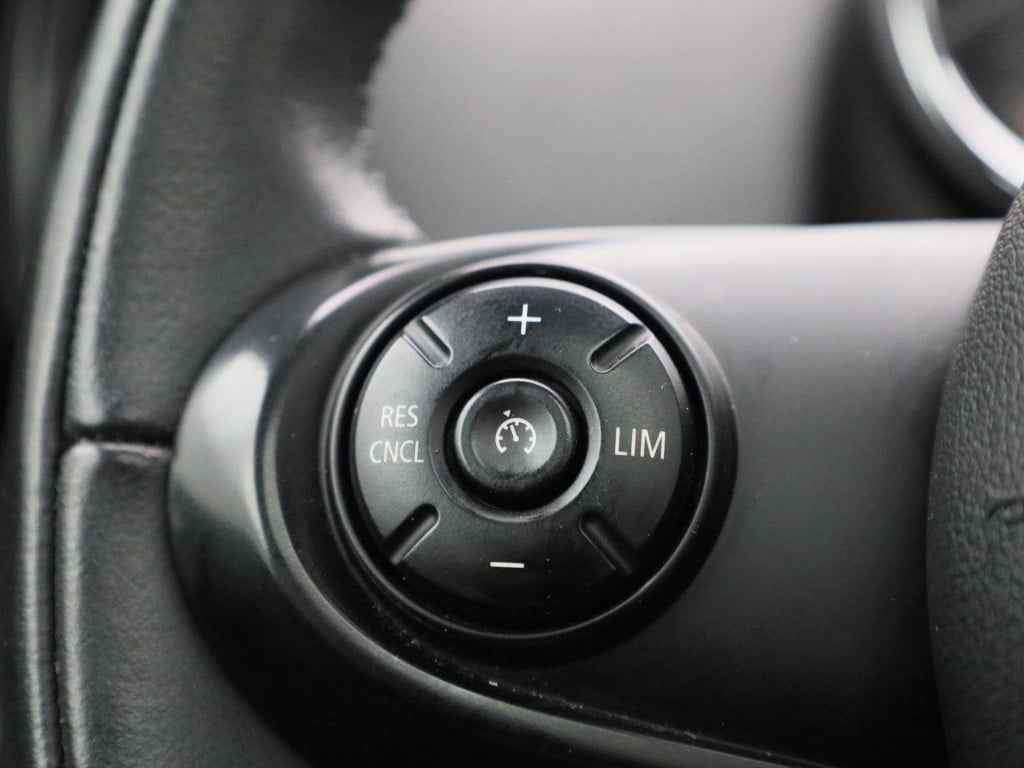 Mini Countryman 1.5 cooper all4 pepper | automaat | navigatie | panoramadak