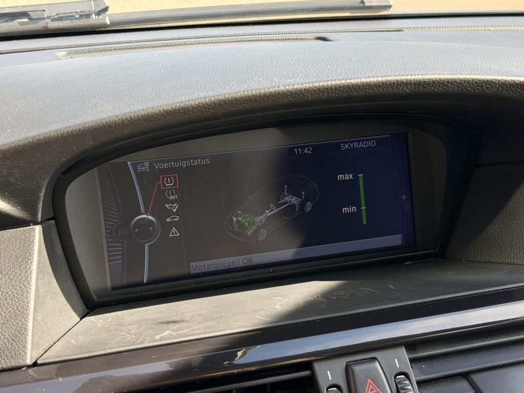 BMW 5 Serie touring 520i business line | cruise | navi | leder | stoelverwa
