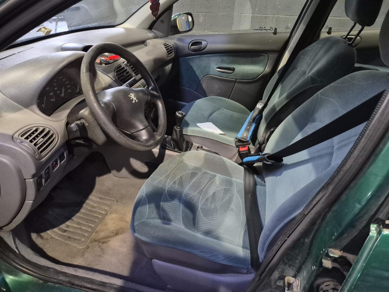 Peugeot 206 1.4 XR  Apk 19-5-2027