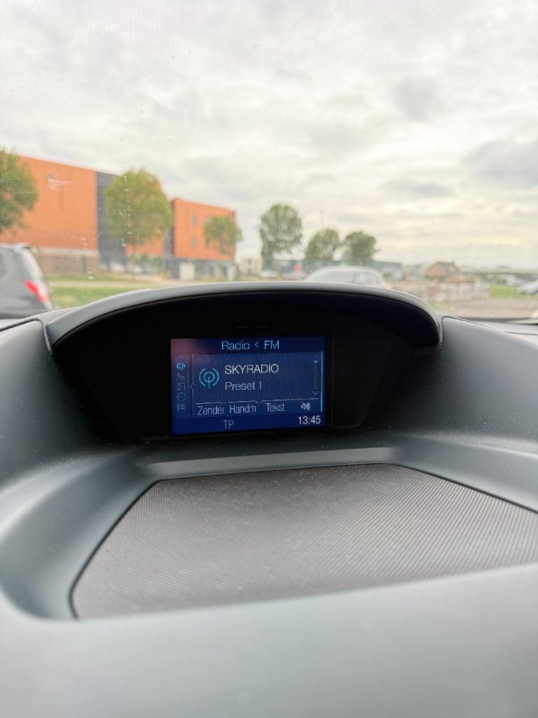 Ford C-max 1.0 - titanium - nieuwe distributie -125pk
