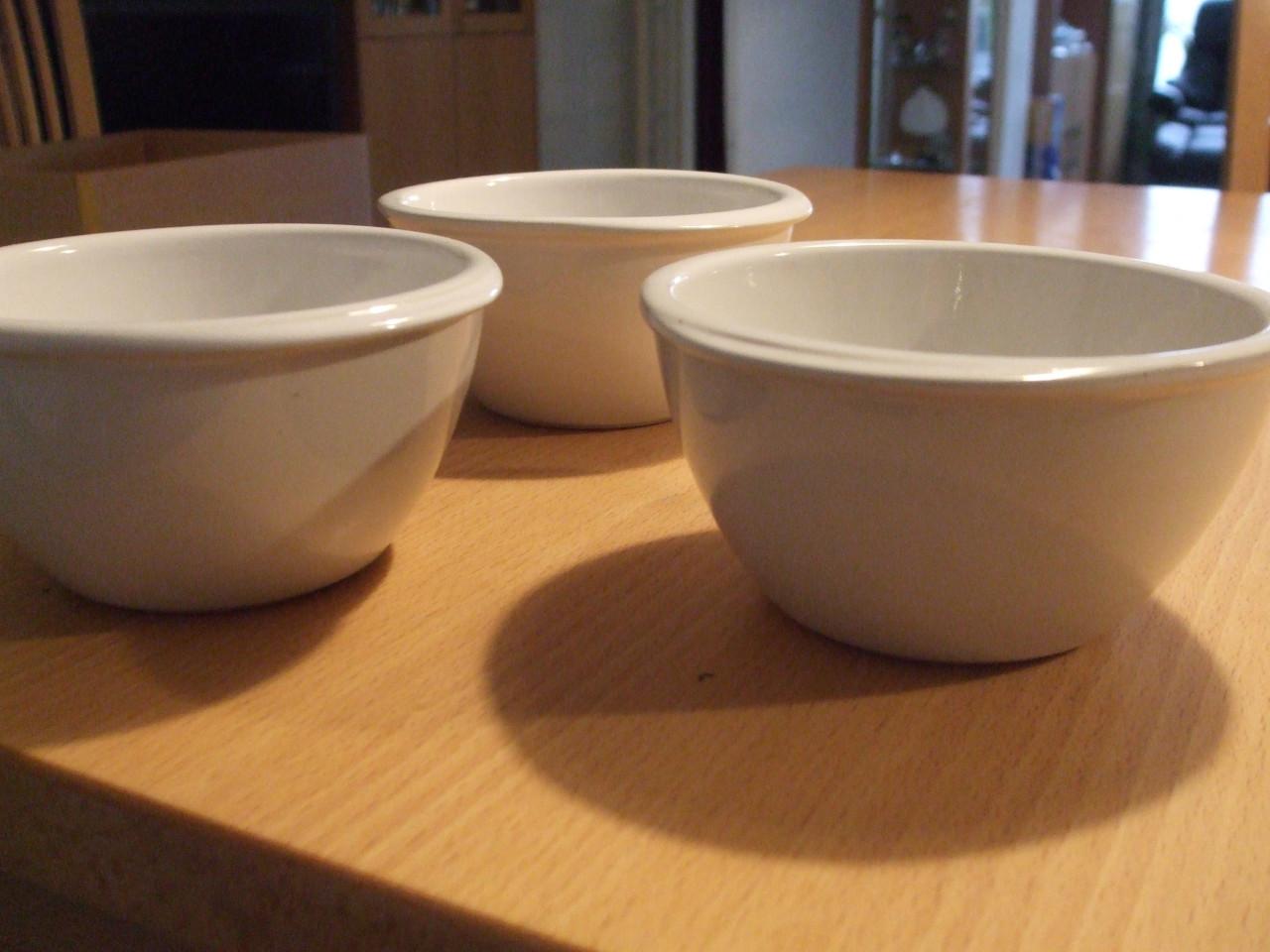 Te koop set van 3 schaaltjes.(nieuw).