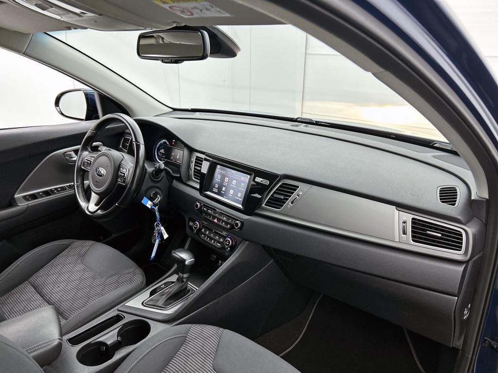 Kia Niro 1.6 gdi hybrid first edition