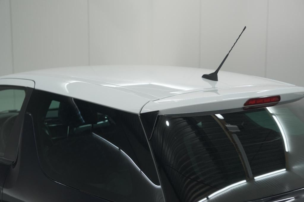 Ds Ds 3 puretech 110 so chic | camera | navigatie | parkeersensoren | clima