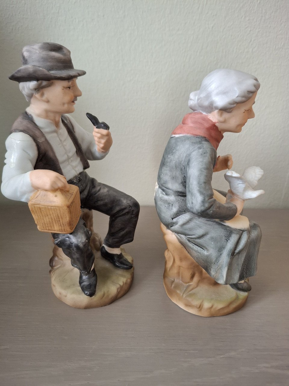 Beeldjes, 2 stuks