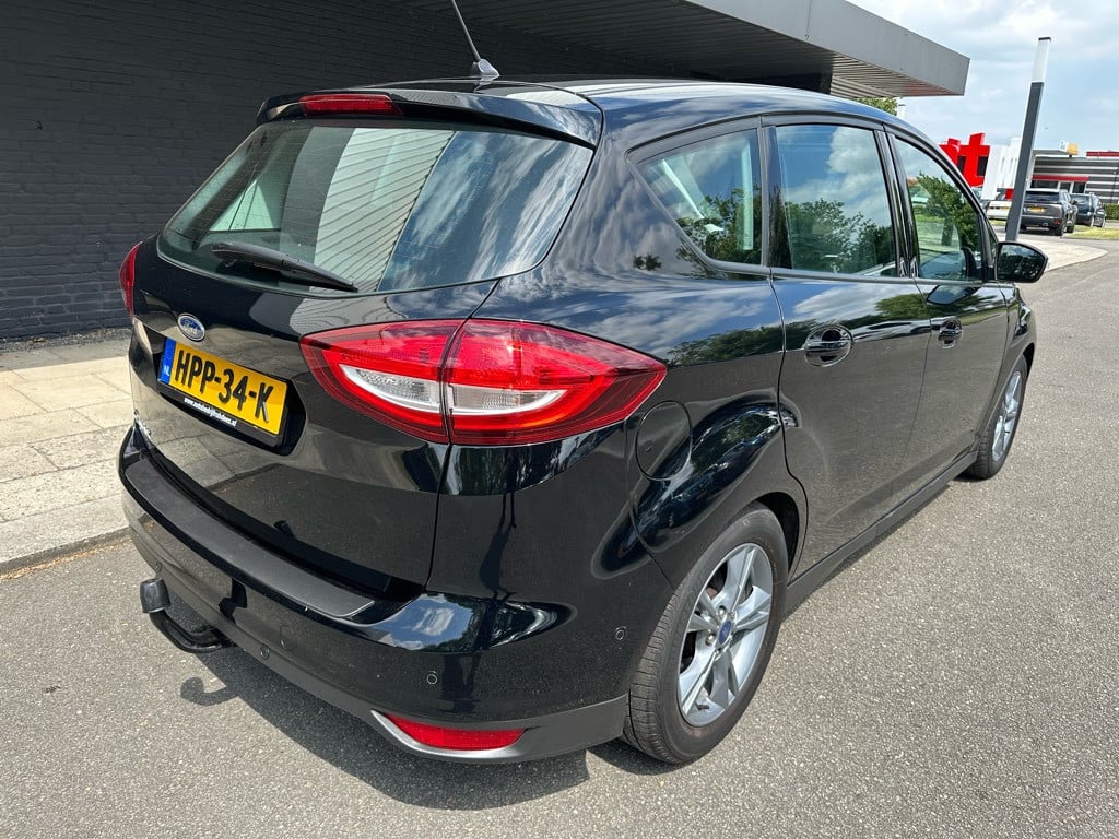 Ford C-max 1.0 ambiente // 55.000km //