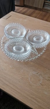 RETRO??? 14 GEBAKSBORDJES MET SCHAAL.